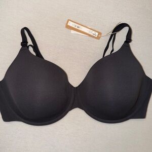 SKIMS Fits Everybody T-Shirt Bra Onyx 40D